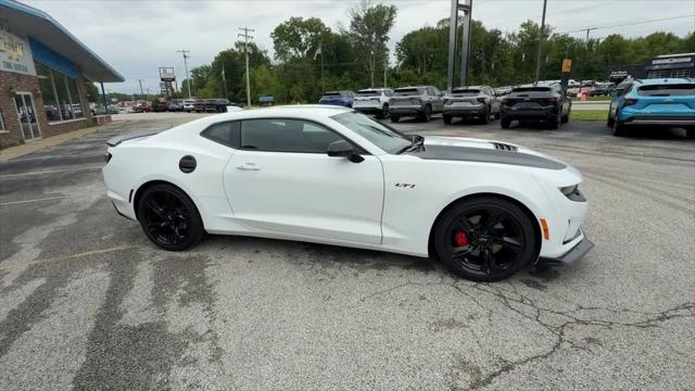 2023 Chevrolet Camaro RWD Coupe LT1