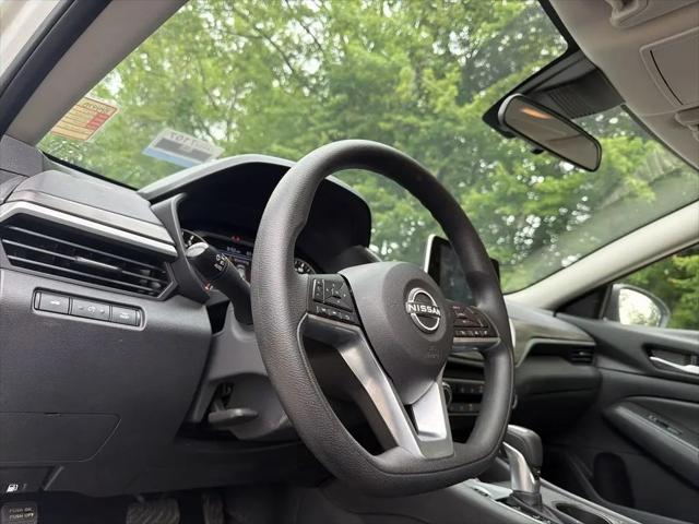 2025 Nissan Altima SV FWD