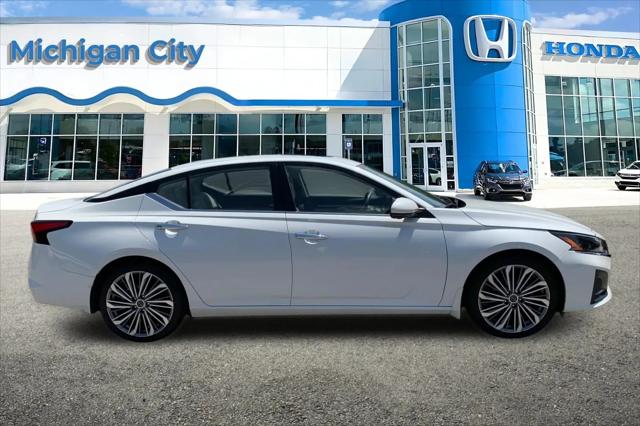 2024 Nissan Altima SL FWD