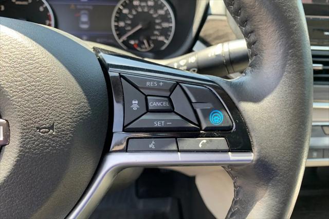 2024 Nissan Altima SL FWD