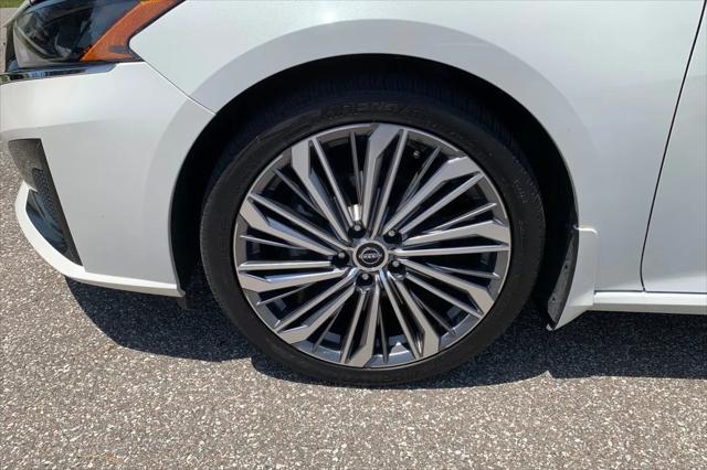 2024 Nissan Altima SL FWD