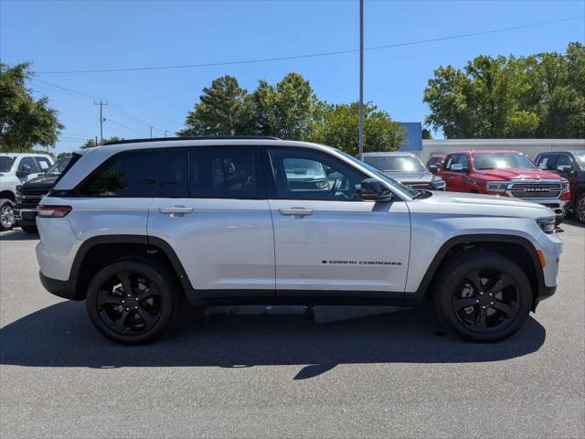 2025 Jeep Grand Cherokee Altitude X 4x4
