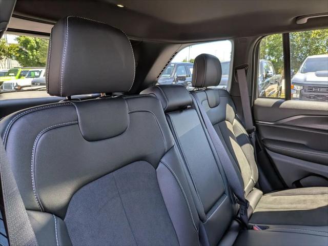 2025 Jeep Grand Cherokee Altitude X 4x4