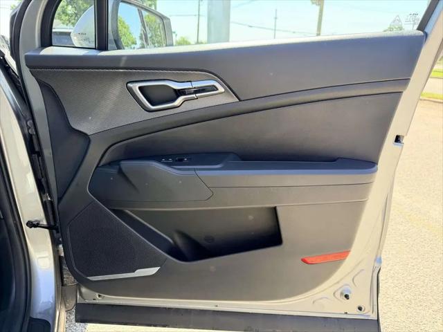 2023 Kia Sportage Hybrid LX
