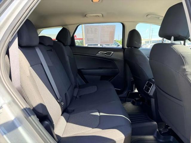 2023 Kia Sportage Hybrid LX