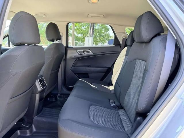 2023 Kia Sportage Hybrid LX