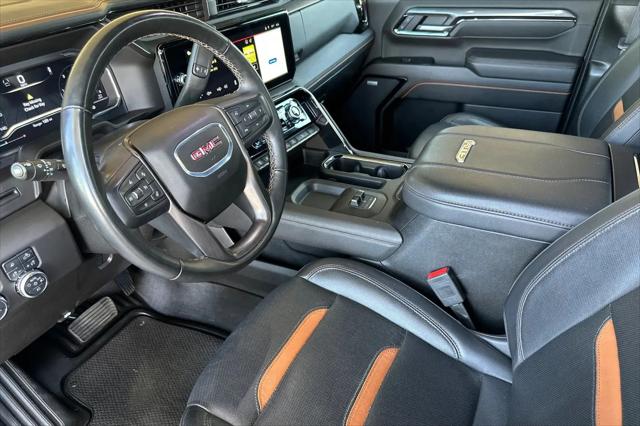 2025 GMC Sierra 2500HD 4WD Crew Cab Standard Bed AT4