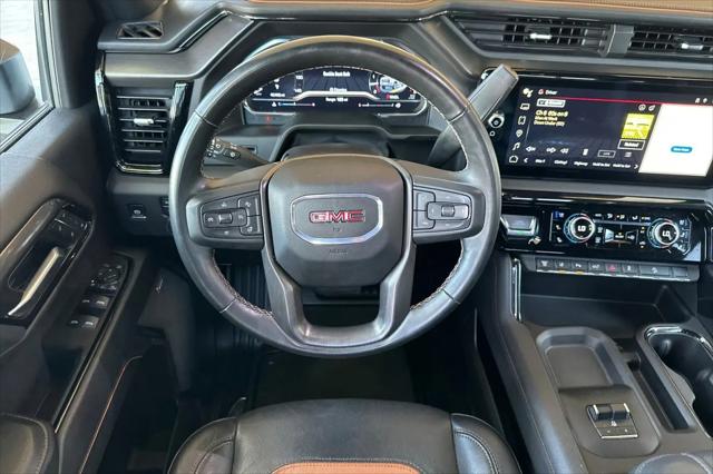 2025 GMC Sierra 2500HD 4WD Crew Cab Standard Bed AT4