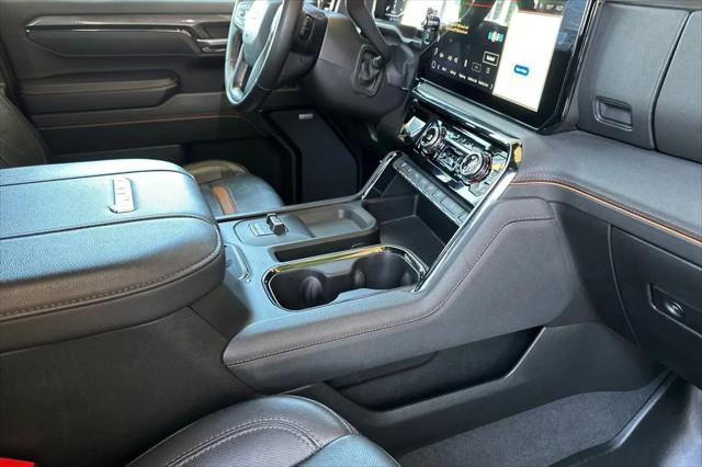 2025 GMC Sierra 2500HD 4WD Crew Cab Standard Bed AT4