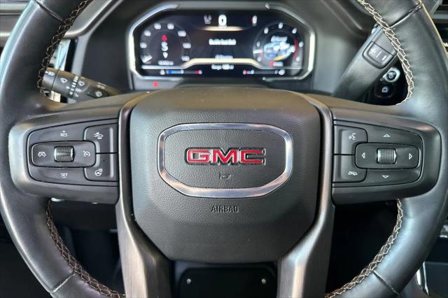 2025 GMC Sierra 2500HD 4WD Crew Cab Standard Bed AT4