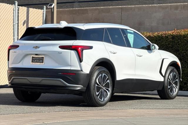 2024 Chevrolet V Blazer eAWD 2LT