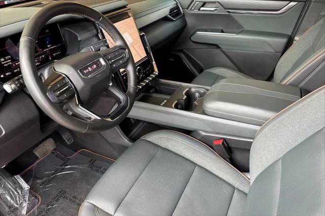 2024 GMC Acadia AWD AT4