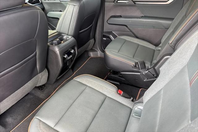 2024 GMC Acadia AWD AT4