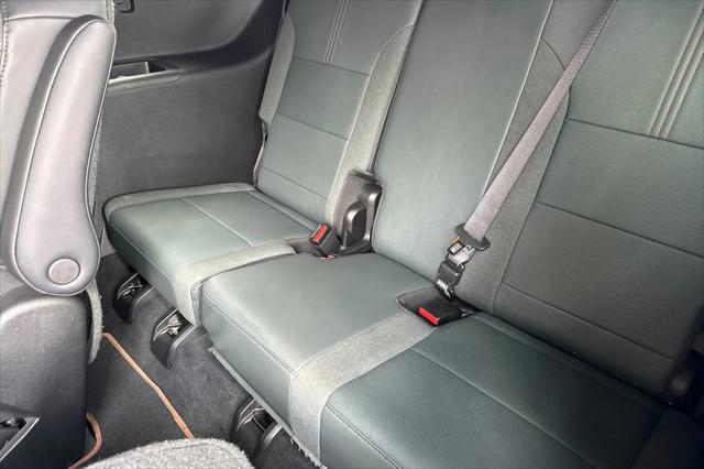 2024 GMC Acadia AWD AT4