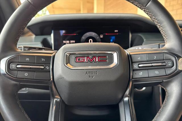 2024 GMC Acadia AWD AT4