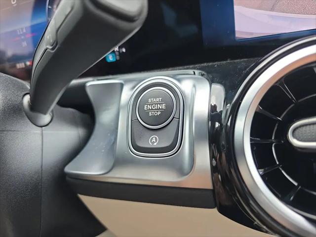 2026 Mercedes-Benz GLB 4MATIC