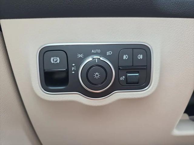 2026 Mercedes-Benz GLB 4MATIC