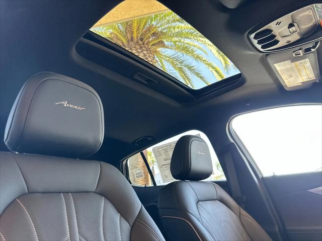 2026 Buick NV Avenir FWD