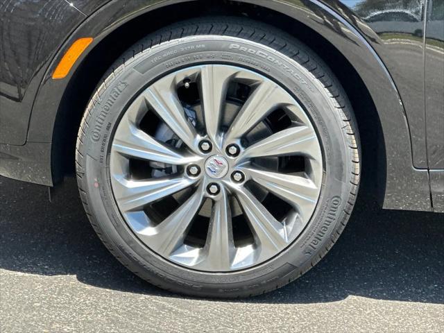 2026 Buick NV Avenir FWD