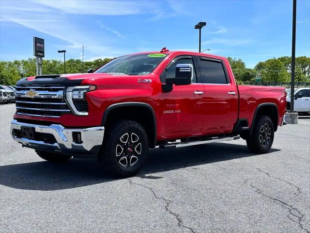 2024 Chevrolet Silverado 3500HD 4WD Crew Cab Standard Bed LTZ