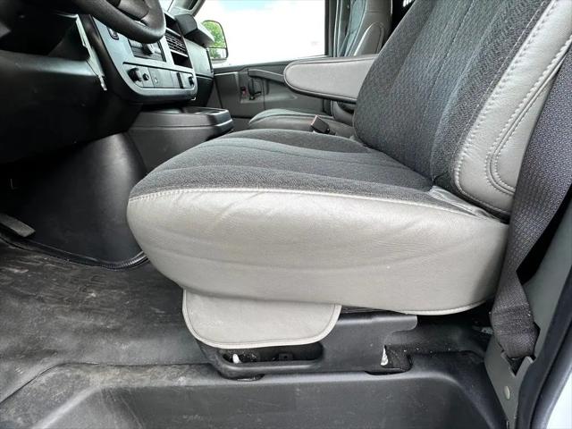 2024 GMC Savana Cargo RWD 2500 Regular Wheelbase Work Van