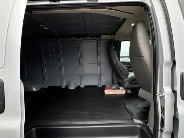 2026 GMC Savana Cargo 2500 Extended Wheelbase, Work Van, RWD