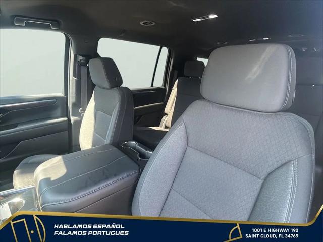 2025 Chevrolet Suburban 2WD LS