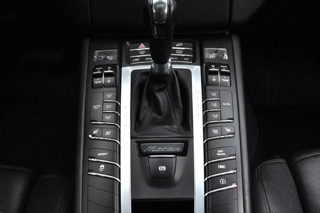 2017 Porsche Macan S