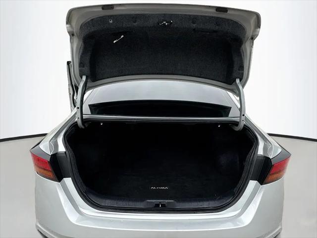 2021 Nissan Altima SV FWD