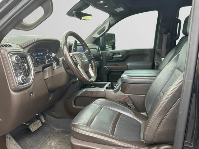 2023 GMC Sierra 2500HD 4WD Crew Cab Standard Bed Denali