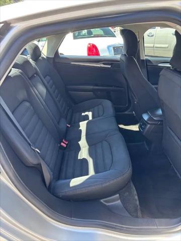 2016 Ford Fusion Hybrid SE
