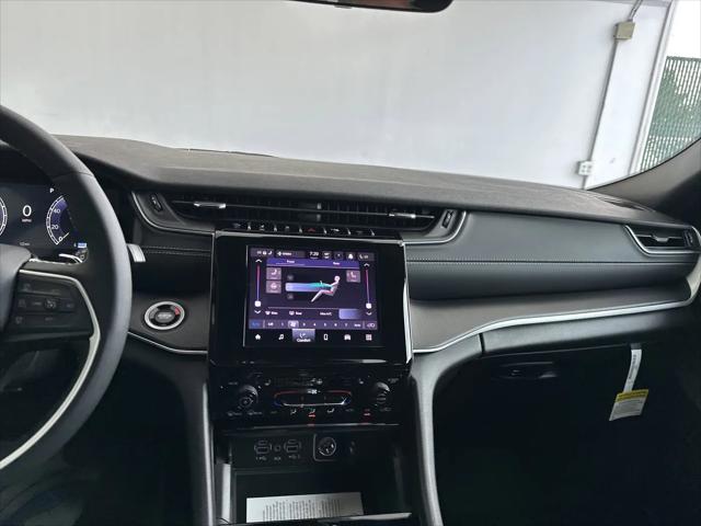 2026 Jeep Grand Cherokee L Altitude 4x4
