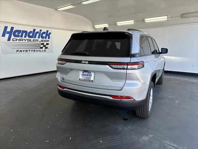 2026 Jeep Grand Cherokee Laredo 4x4