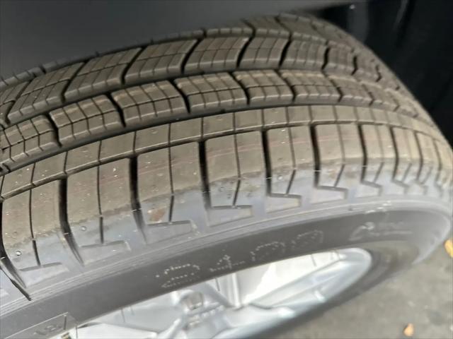 2026 Jeep Grand Cherokee Laredo 4x4
