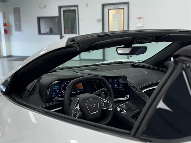 2023 Chevrolet Corvette Stingray RWD Convertible 2LT