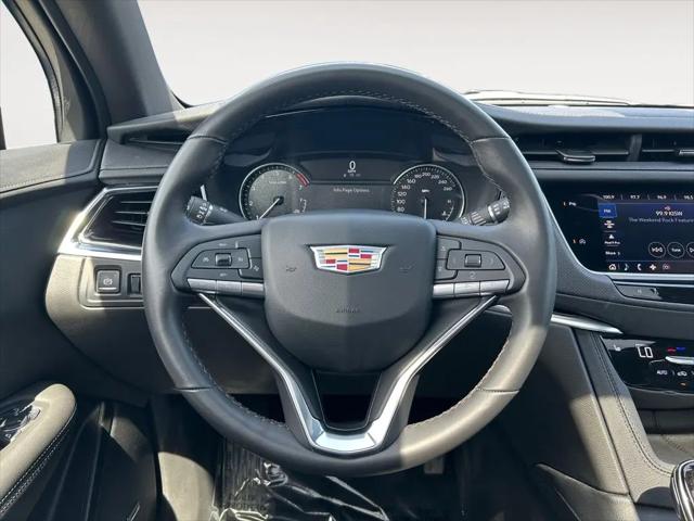 2025 Cadillac XT6 Luxury