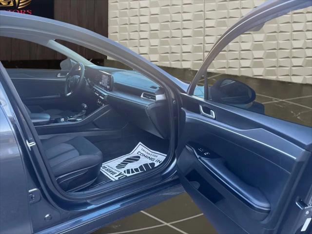 2022 Kia K5 LXS