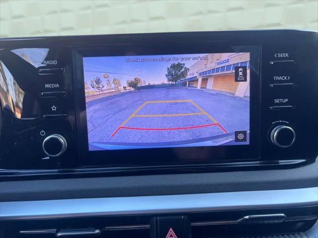 2022 Kia K5 LXS