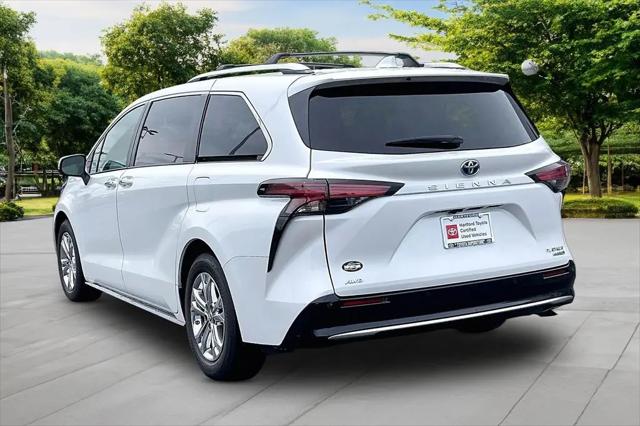 2023 Toyota Sienna Platinum