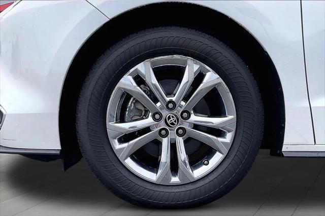 2023 Toyota Sienna Platinum