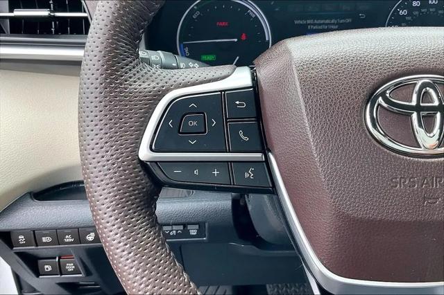 2023 Toyota Sienna Platinum