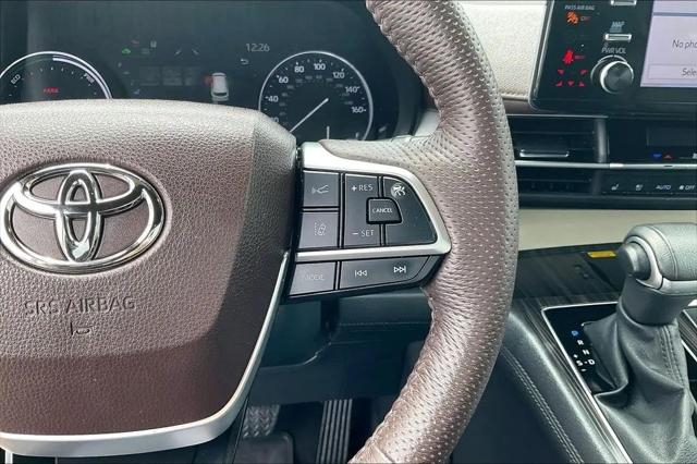 2023 Toyota Sienna Platinum