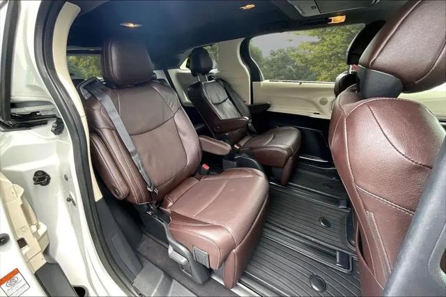 2023 Toyota Sienna Platinum