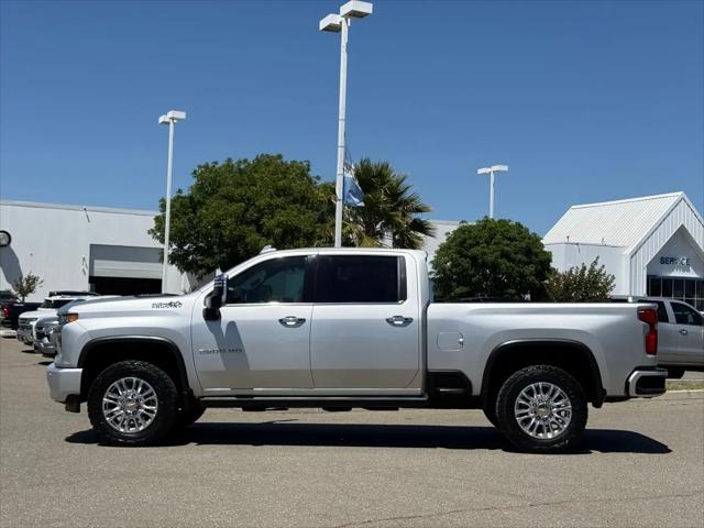 2022 Chevrolet Silverado 2500HD 4WD Crew Cab Standard Bed High Country