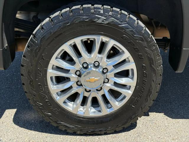 2022 Chevrolet Silverado 2500HD 4WD Crew Cab Standard Bed High Country