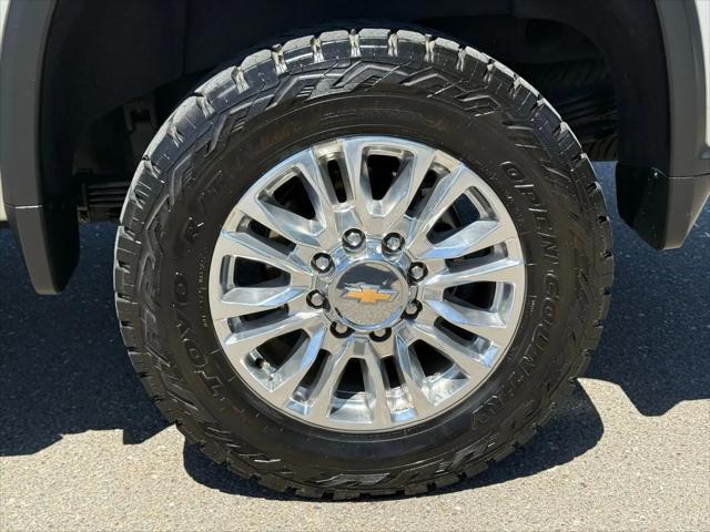 2022 Chevrolet Silverado 2500HD 4WD Crew Cab Standard Bed High Country