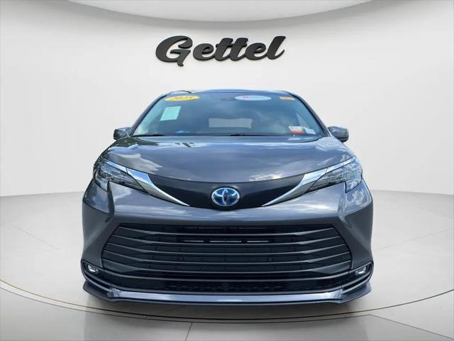 2025 Toyota Sienna XLE
