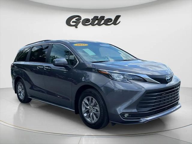 2025 Toyota Sienna XLE