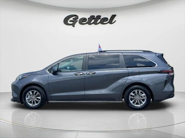 2025 Toyota Sienna XLE