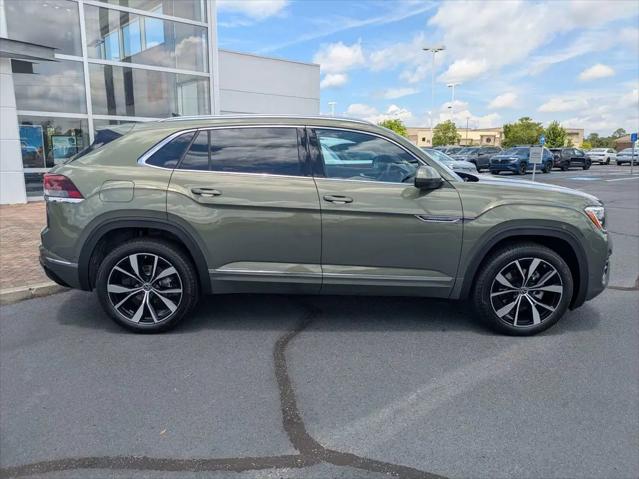 2026 Volkswagen Atlas Cross Sport SEL Premium R-Line